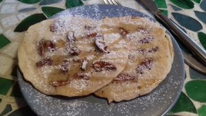 pancake noix et sirop d érable   at Pancake Fever in Caen