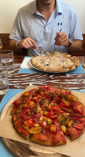 Pizza Marinara  at Pizzeria Capri in Jesolo