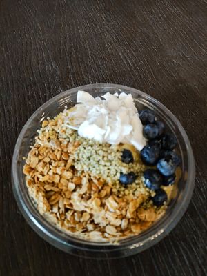 Blurry smoothie bowl pic, the Inflammation Elation at Juicelation in Naples