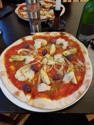 Week's pizza at Vistro in Hamburg