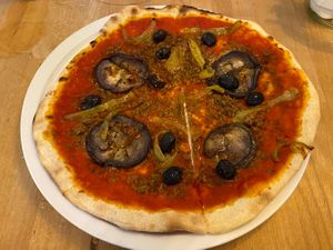 Vegane Pizza der Woche   at Vistro in Hamburg