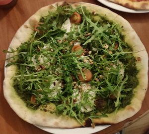 cheyenne pizza 🍕 at Vistro in Hamburg