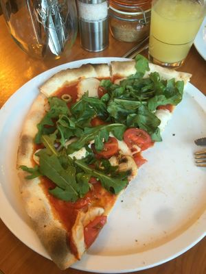 Pizza Sandro at Vistro in Hamburg