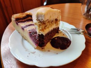 Amazing cakes! at Vistro in Hamburg