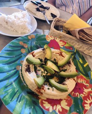 Hummus with avocado and pita👍🏻Rafaello cake👎🏻 at Mango Vegan Street Food - Bracka in Warsaw