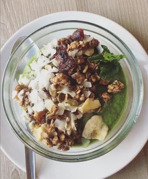 „Detox“ Smoothie Bowl at Veggie Garden in Prague