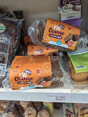 Vegan cake at Biorganic in Ibiza