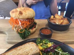 Tempeh burger (and tofu scramble) at Urban Projuice in Albert Park