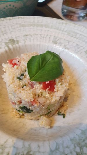 Quinoa salad with season vegetables at Quinoa in Florence
