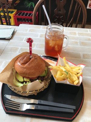 Veg burger at Sekai Cafe - Asakusa in Tokyo