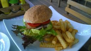 Veggie burger and chips at Veggie Homemade Aurra Ammie in Pak Chong
