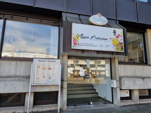 Entrance on the side of the building at Veggie Delicious in Bielefeld