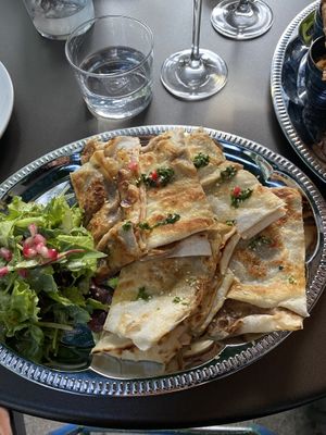 Gözlem Aubergine & Ofentomaten at Kismet in Munich