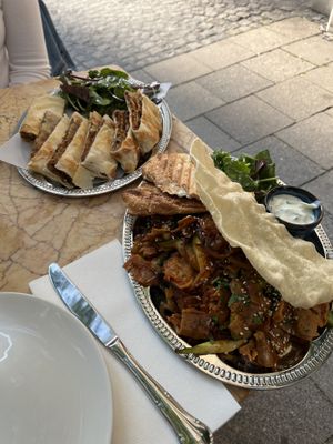 Gözleme mit Aubergine/Tomate & Seitan Döner Teller  at Kismet in Munich