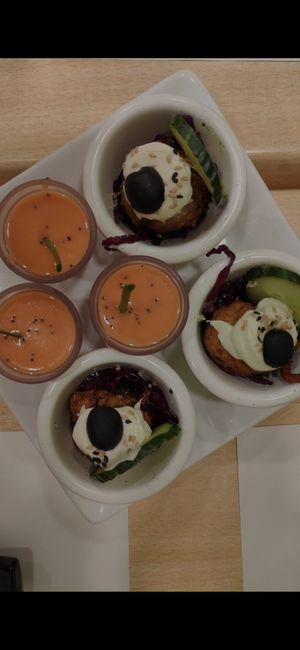  at Yerbabuena - Bordadores in Madrid