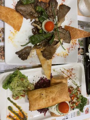 Mushrooms cooked with garlic and salt, and croquettes  at Yerbabuena - Bordadores in Madrid