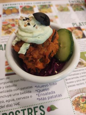 pakora, appetizer at Yerbabuena - Bordadores in Madrid