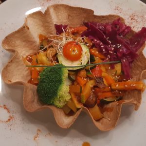 Stir fried veg at Yerbabuena - Bordadores in Madrid