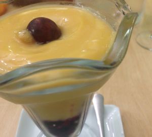 The mango custard with forest fruits  at Yerbabuena - Bordadores in Madrid