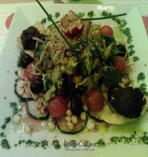 Timbal de Aguacate, this is a large vegan salad at Yerbabuena - Bordadores in Madrid