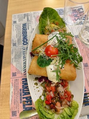 Rollitos mexicanos at Yerbabuena - Bordadores in Madrid