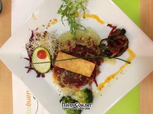 Aubergine (eggplant) burger (from the menu del día) at Yerbabuena - Bordadores in Madrid