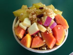 Honolua Acai Bowl! so delicious and fresh (with star fruit, apple, and papaya) at Farmacy Health Bar in Wailuku