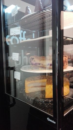 Some vegan cakes in the place. The one that I wanted the most was almost 5€ so I had one for 3€. Yummy anyways :) at Die Leckereienfabrik in Berlin