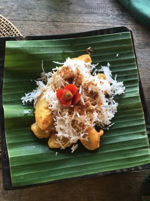 dessert fried banana. soooo yum at AA Juicery Cafe in Ubud