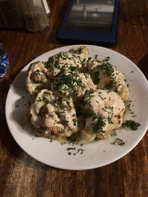 Tahini cauliflower   at Pita Pita in El Pizzaiole in Granada