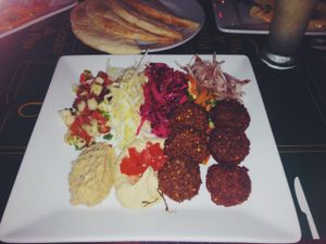 Falafel plate vegan style: with babaganoush instead of tzaziki.  at Pita Pita in El Pizzaiole in Granada