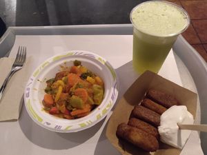 oat *meatballs*, croquettes and a smoothie at Burger Mel - Benavides in Tenerife