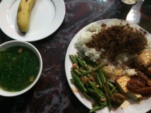 meal Nr 2 (March 2015) at Tinh Tam Quan - Buddha Belly in Cat Ba