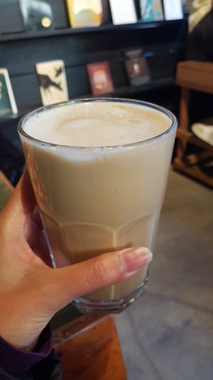 seasonal lavender & vanilla latte at Lost Weekend in Munich