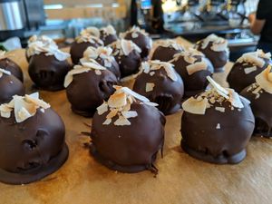 Cake bites at Lost Weekend in Munich