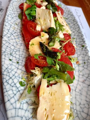 Amanida formatge at La Barricona in Ripoll