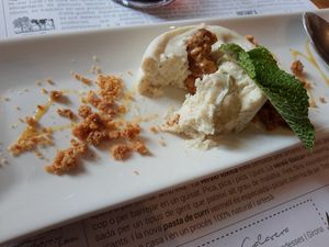 Vegan dessert at La Barricona in Ripoll