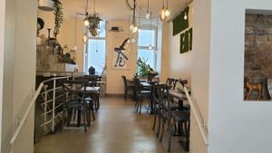 interior of location - seating 2 at Tianfuzius in Berlin