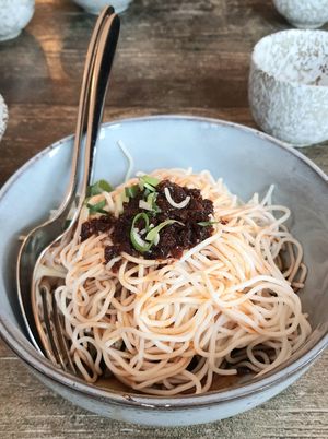 cold noodles with garlic sauce 四川凉面 at Tianfuzius in Berlin
