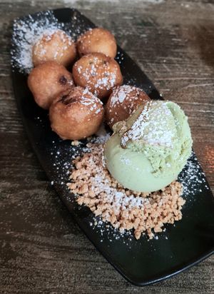 Baked Banana dessert (icecream not vegan!!) #Veganuary at Tianfuzius in Berlin