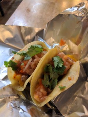 Veggie tacos at Gusto Taco 구스토 타코 in Seoul