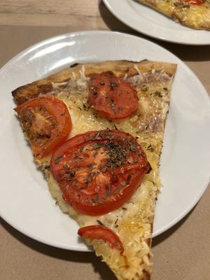 Vegan pizza  at Vegetalia - Gotico in Barcelona