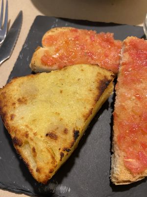 Potato tortilla with tomato toast #Veganuary at Vegetalia - Gotico in Barcelona