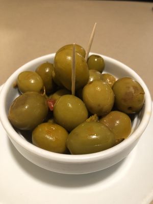 Olives! #Veganuary at Vegetalia - Gotico in Barcelona