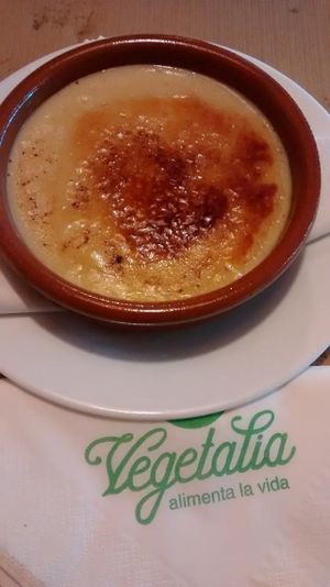 Crema catalana at Vegetalia - Gotico in Barcelona