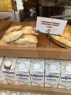 Seitan and Tofu Empanadas at Vegetalia - Gotico in Barcelona