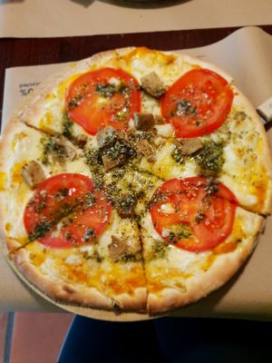 Seitan vegan pizza-amazing!! at Vegetalia - Gotico in Barcelona