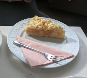 Peach crumble at Pennycakes in Cologne
