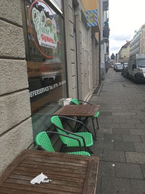 outside seating options at Efsane Cig Kofte in Munich