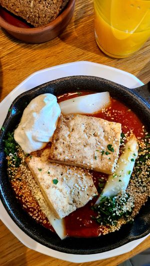 Red Shakshuka with tofu 🌱😊👍 at Nadzieja JE SUS in Poznan